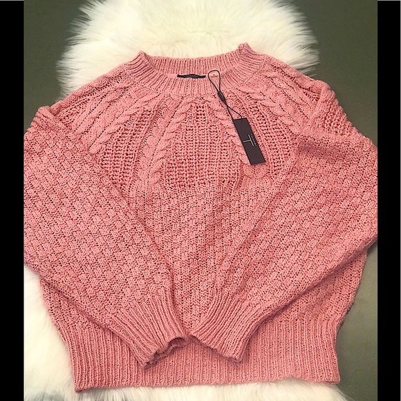 NWT Tahari Women’s SOFT Pink Sweater. 💗 M - Picture 2 of 5